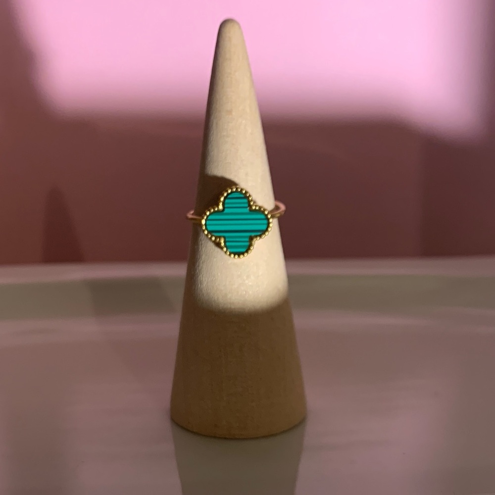 Clover Ring - image 1